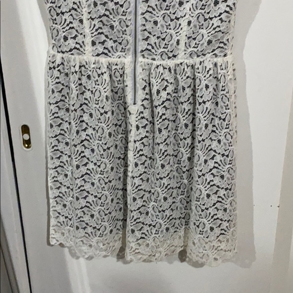 Aritzia - talula lace over dress - Picture 6 of 9